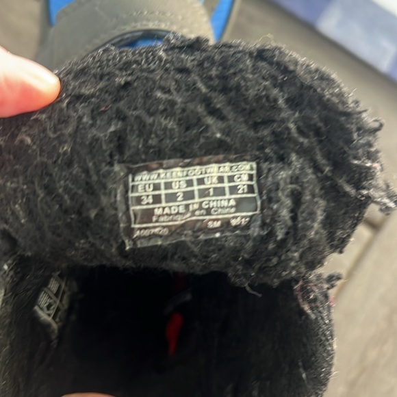 Boys keen snow boots size 2 waterproof - Picture 7 of 7